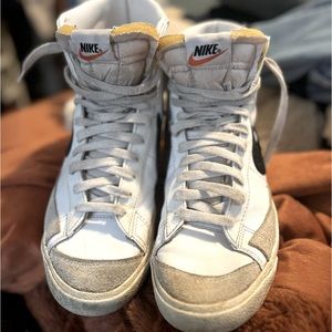 Nike Blazer Mid